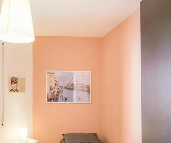 Casa Kalimera Moderna Attrezzata E Vicino Metro Rome