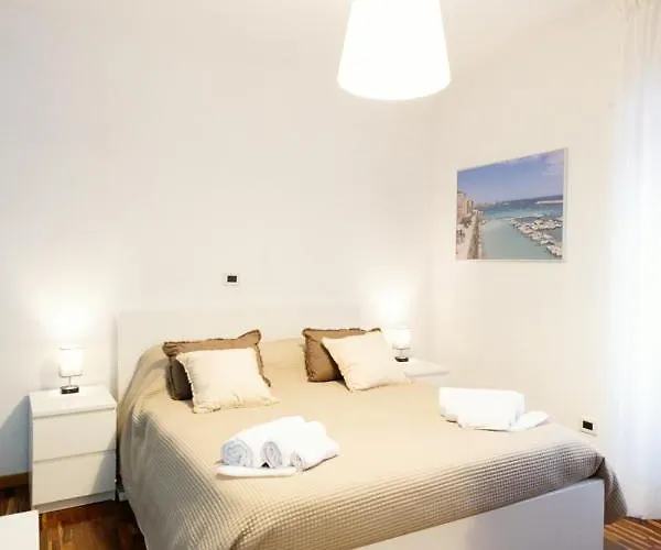 Casa Kalimera Moderna Attrezzata E Vicino Metro Appartement